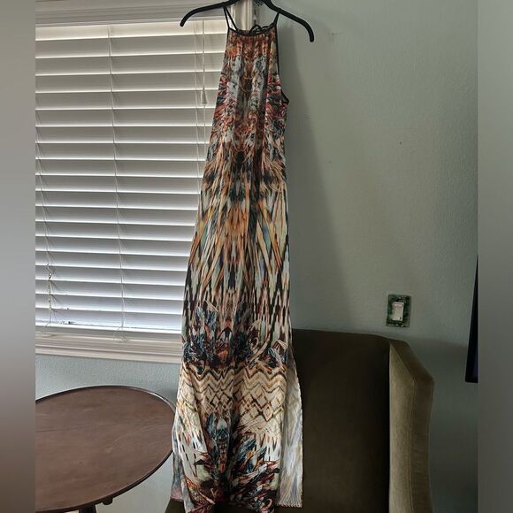 Gorgeous Maxi - Picture 3 of 7